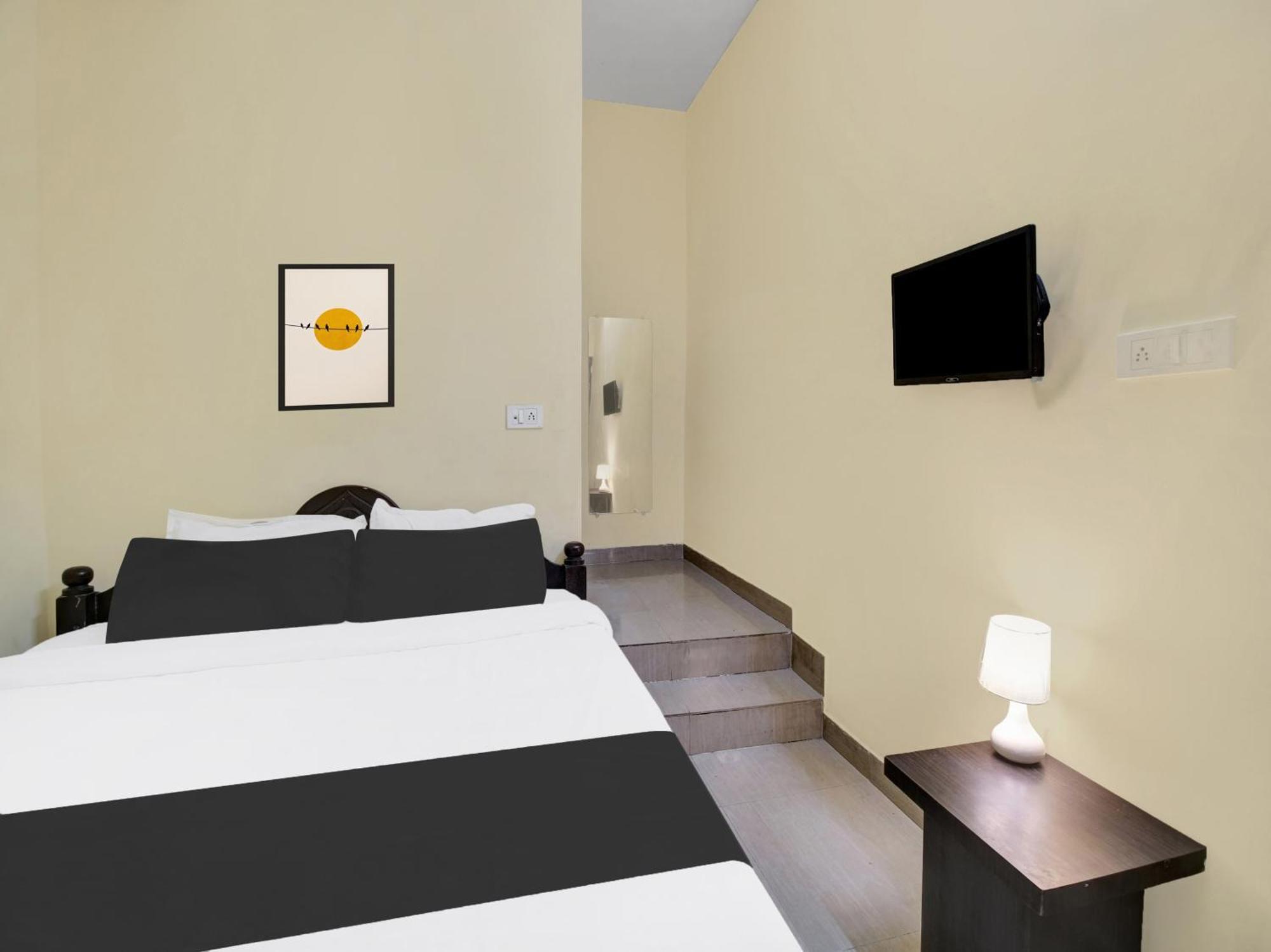 Super Hotel O Maligaon Adabari Guwahati Exterior foto